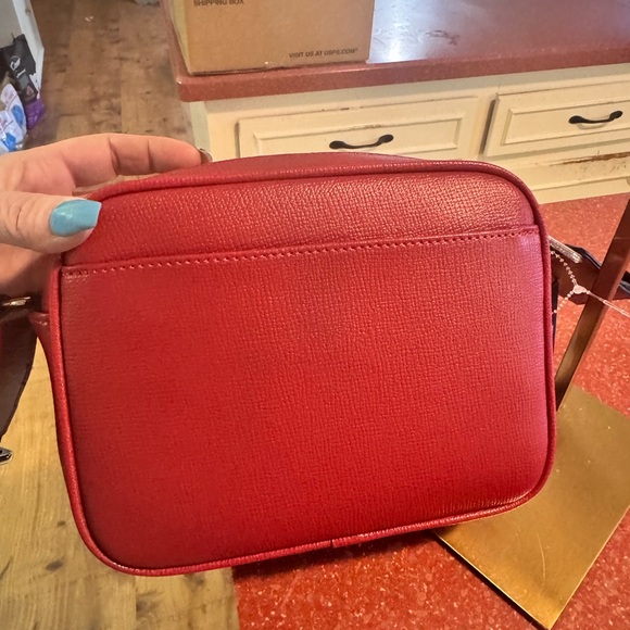 Karl Lagerfeld NWT crossbody dk red crossbody bag w/mini detachable coin pouch - Picture 3 of 8